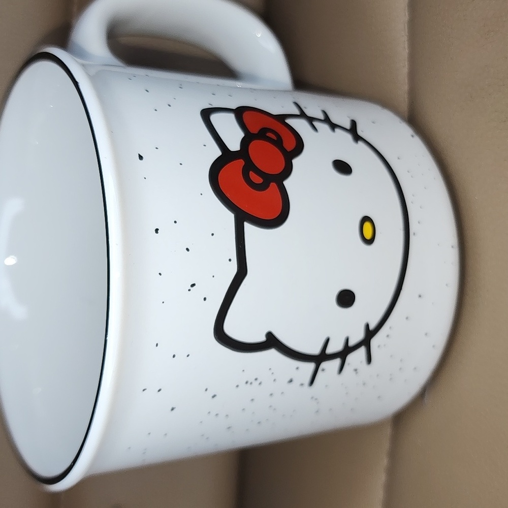 Hello Kitty coffee mug